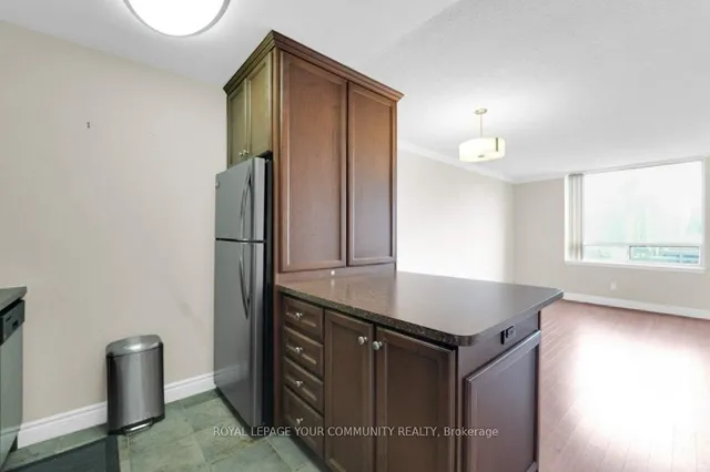 Additional image 12 of 633 Bay St Unit 2512