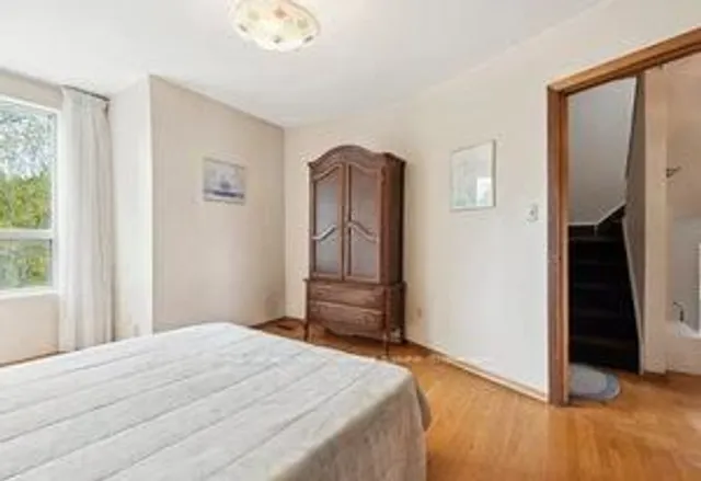 Additional image 29 of 38 Fernbank Ave