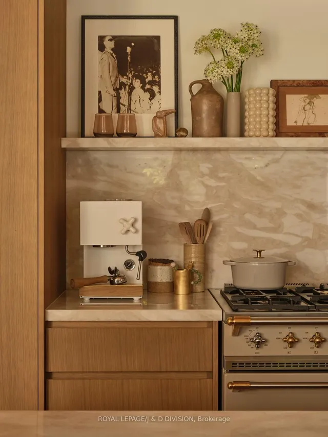 Additional image 8 of 43 Douglas Cres