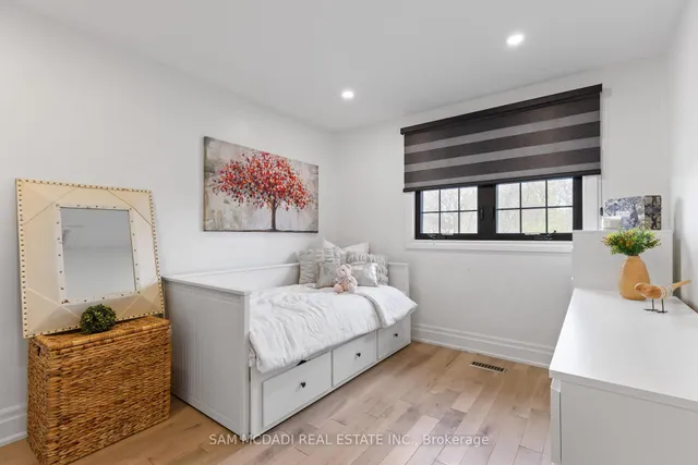 Additional image 29 of 2284 Glastonbury Rd