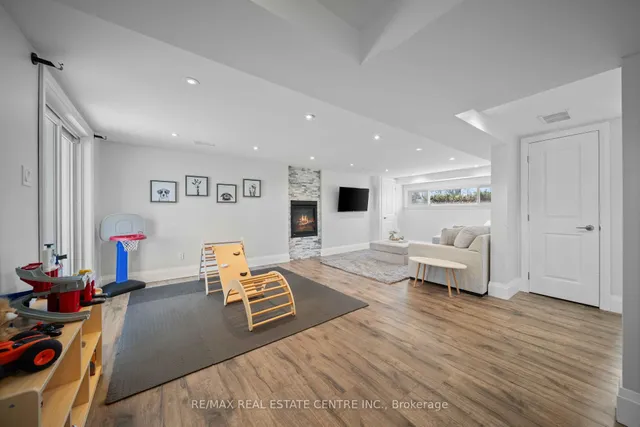 Additional image 30 of 454 Sparling Cres