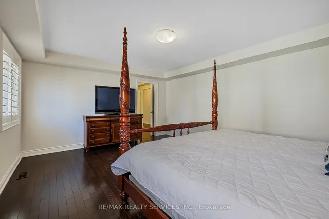 Additional image 33 of 5 Perth St