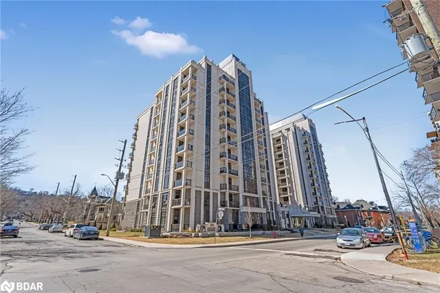 81 Robinson St Unit 1104