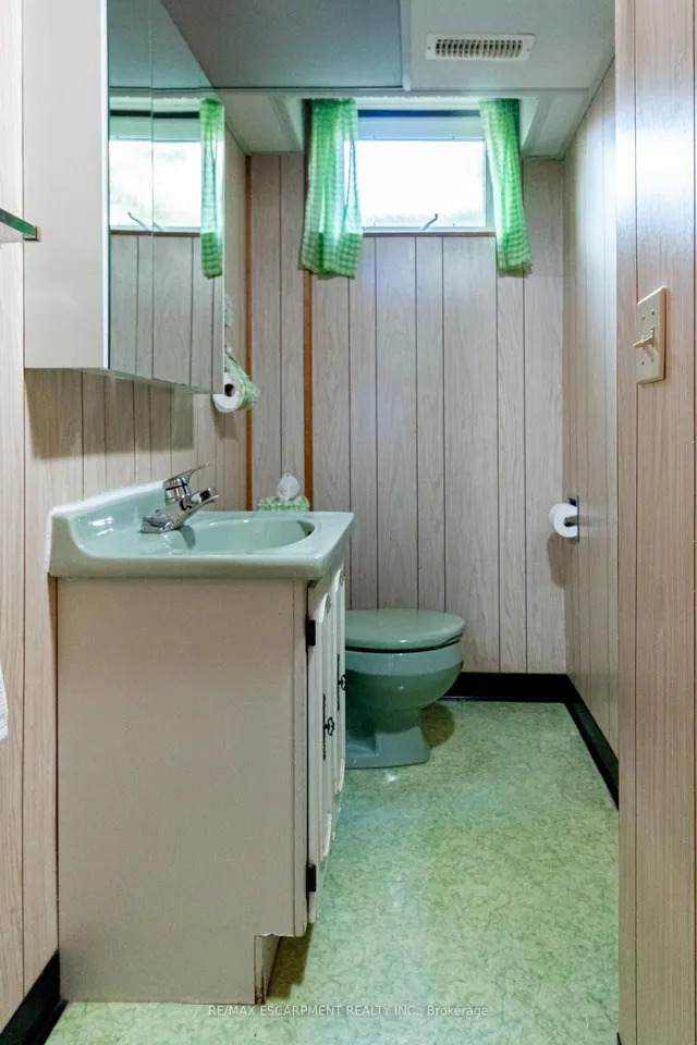 Additional image 34 of 16 Billington Cres