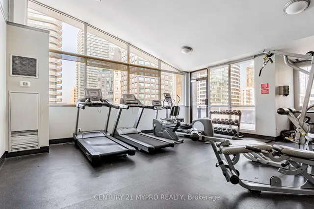 Additional image 3 of 555 Yonge St Unit 401