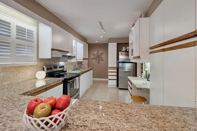 Additional image 13 of 61 Mercury Rd