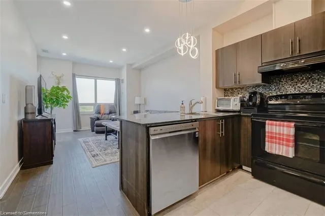 Additional image 6 of 120 Dallimore Cir Unit 926