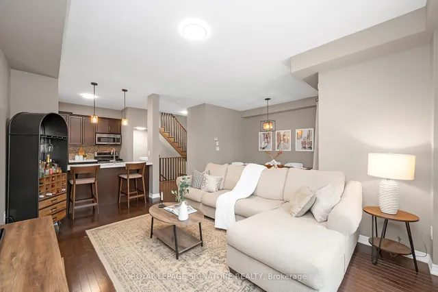 Additional image 11 of 215 Dundas St Unit 29