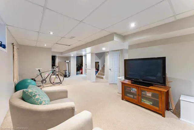 Additional image 26 of 174 Huxley Ave