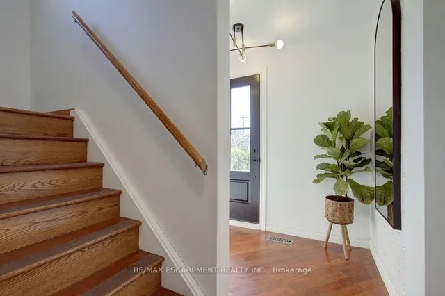 Additional image 3 of 2297 BARCLAY Rd