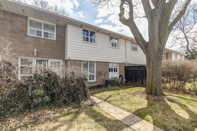 150 Carsbrooke Rd Unit 8