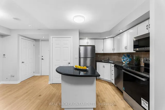 Additional image 12 of 250 Wellington St Unit 1227