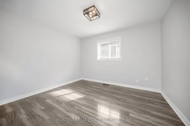 Additional image 38 of 38 Pebblestone Circ