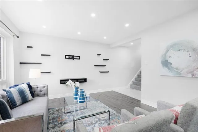 Additional image 12 of 2 Liszt Gate Unit 11