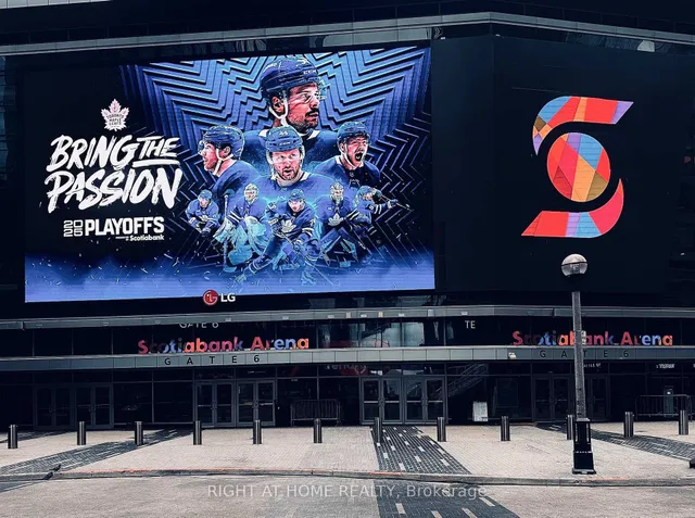 Additional image 45 of 65 Bremner Blvd Unit 5104