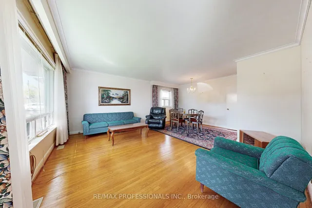 Additional image 11 of 26 Crane Ave