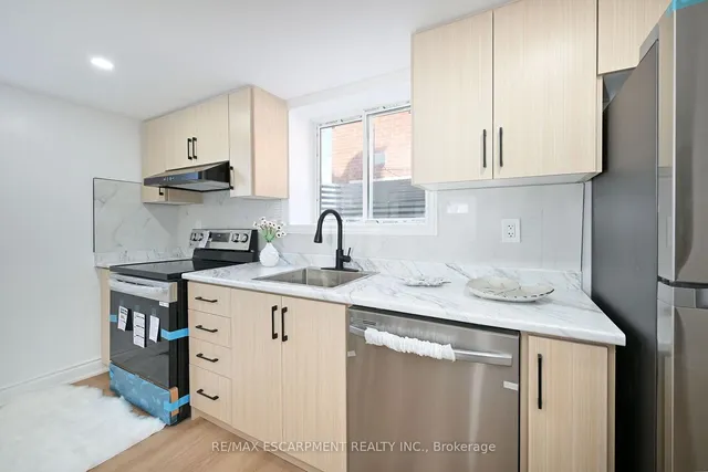 Additional image 35 of 812 Tenth Ave