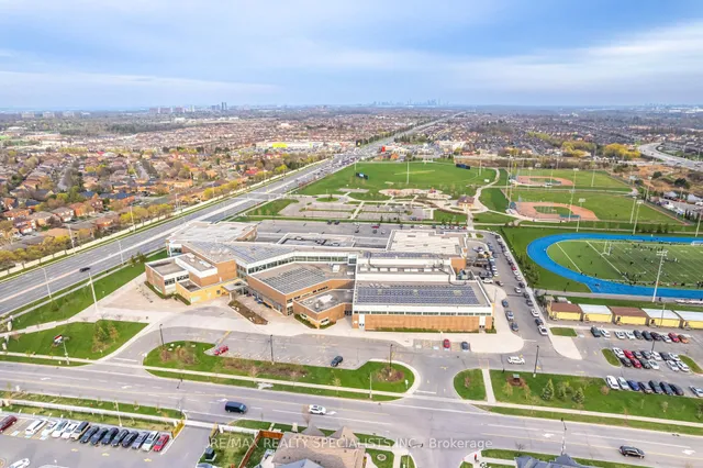 Additional image 48 of 15 Cranwood Circ