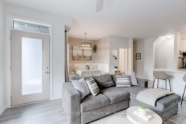 Additional image 10 of 590 North Service Rd Unit 74