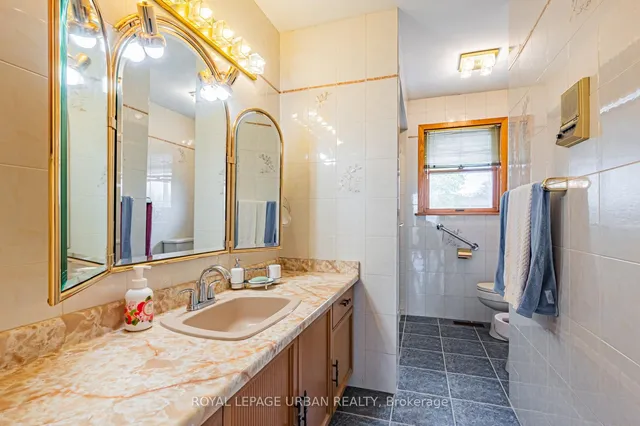 Additional image 22 of 66 Aura Lea Blvd