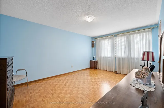 Additional image 30 of 157 Sunforest Dr