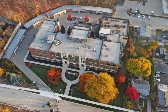 Additional image 31 of 397 King St Unit 108