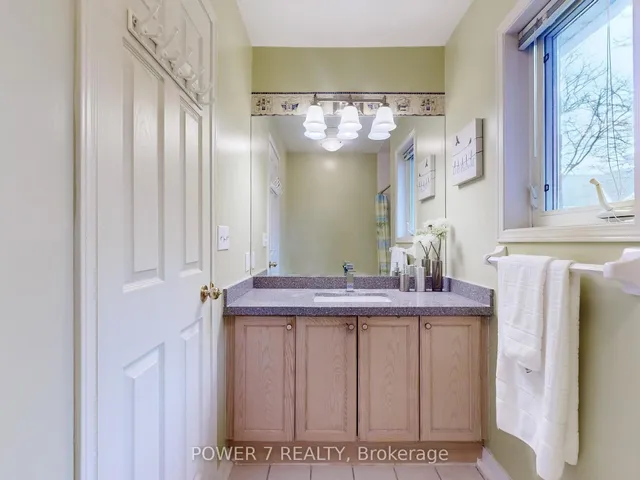 Additional image 24 of 83 Mondeo Dr Unit 515