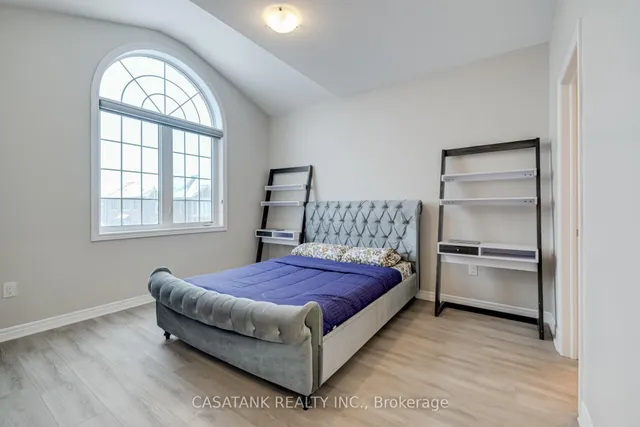 Additional image 36 of 359 North Park Blvd