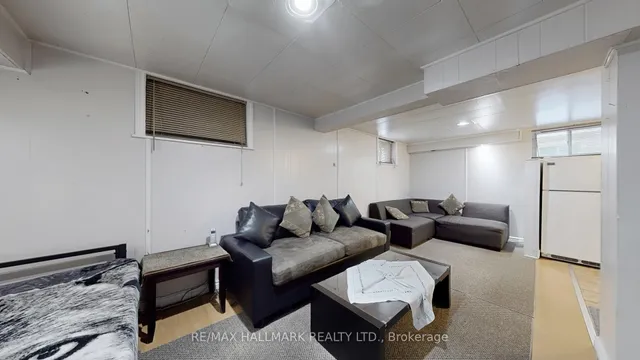 Additional image 24 of 41 MacDonald St St