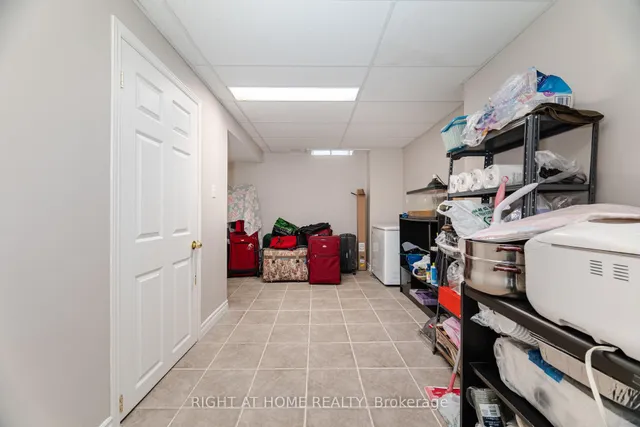 Additional image 34 of 5253 Palomar Cres