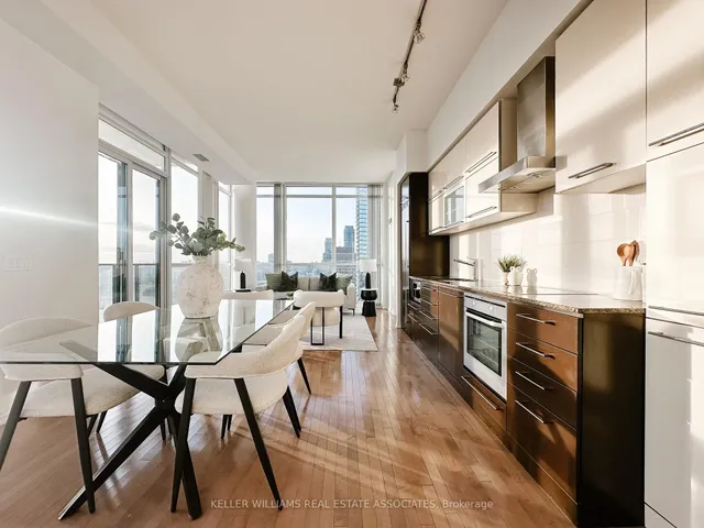 Additional image 22 of 770 Bay St Unit PH201