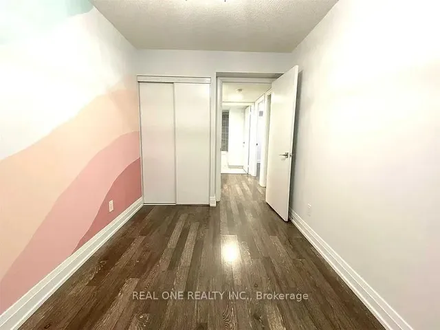 Additional image 7 of 565 Wilson Ave Unit 904W