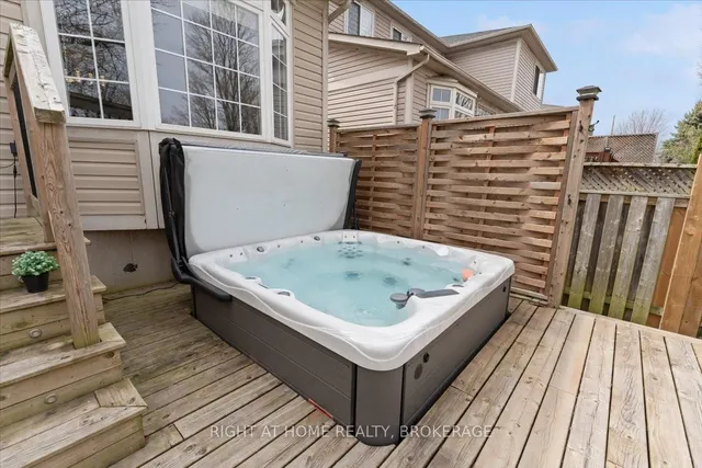 Additional image 21 of 27 Sunnycroft Crt