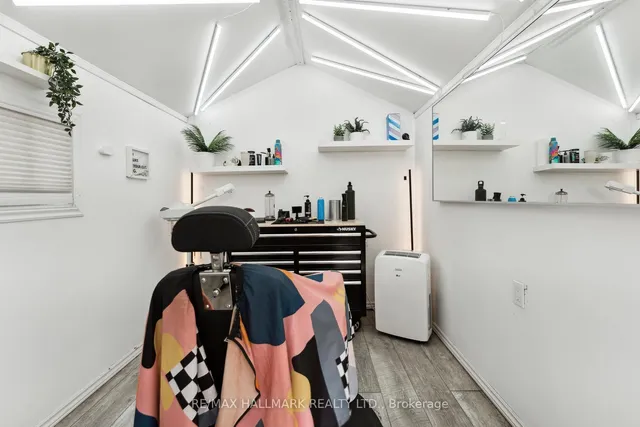 Additional image 47 of 128 Seaside Circ