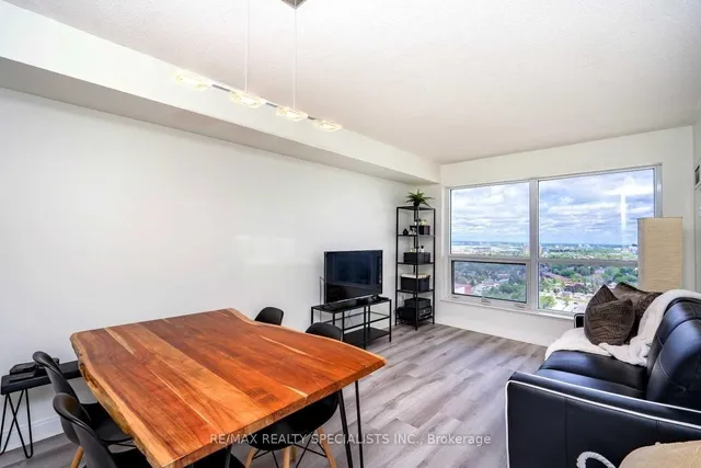 Additional image 9 of 151 Village Green Sq Unit 2710