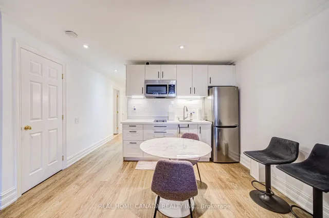 Additional image 40 of 121 Davenport Rd