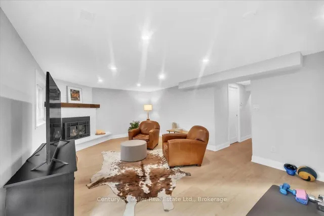 Additional image 26 of 2301 Devon Rd