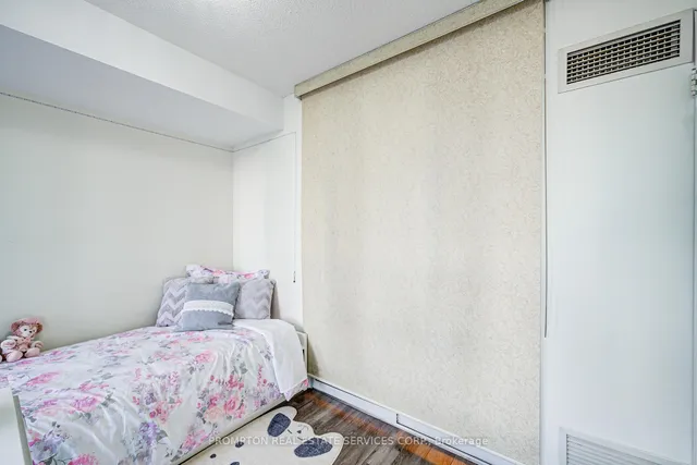 Additional image 18 of 23 Hollywood Ave Unit 2511