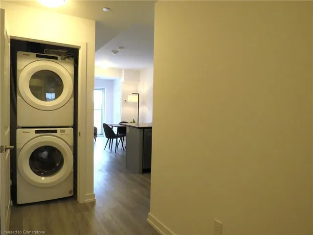 Additional image 16 of 470 Dundas St Unit 305