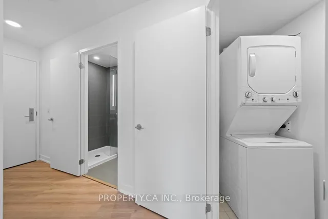 Additional image 10 of 135 East Liberty St Unit 1003