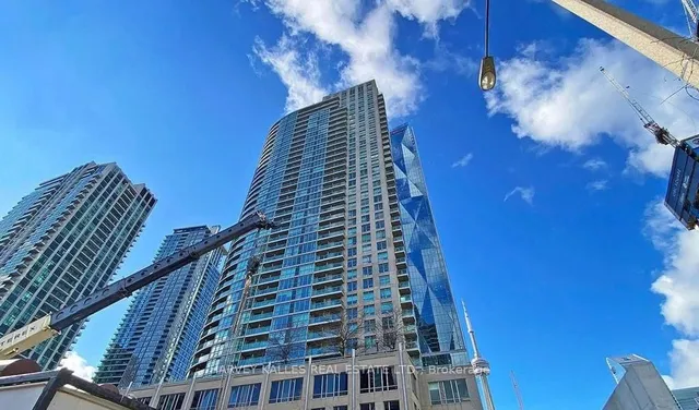 Additional image 20 of 18 Yonge St Unit 2012