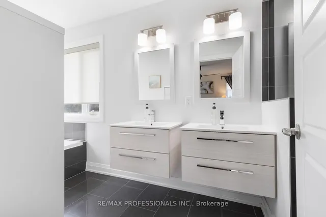 Additional image 23 of 43 Bellman Ave