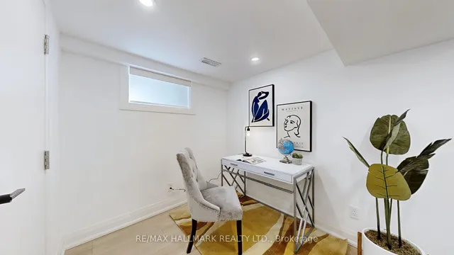 Additional image 34 of 85 Springdale Blvd