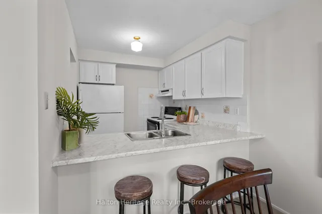 Additional image 19 of 1556 Lancaster Dr Unit 71