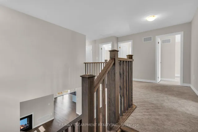 Additional image 31 of 67 Starfire Cres