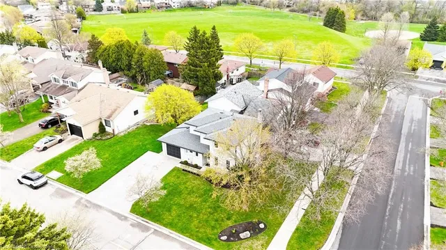 Additional image 3 of 204 Quinte Crt