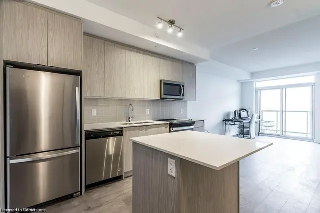 Additional image 5 of 55 Duke St Unit 1006