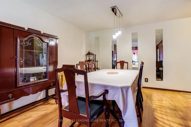 Additional image 30 of 84 Robbinstone Dr