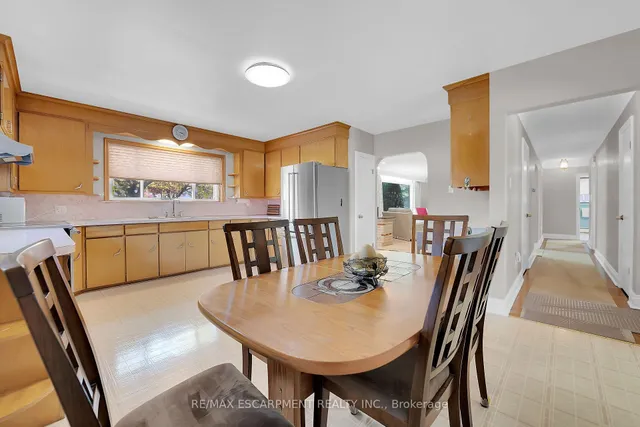 Additional image 12 of 45 James Ave