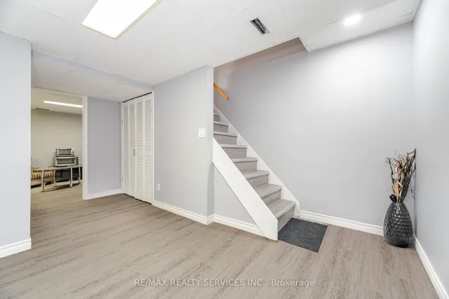 Additional image 27 of 93 Hansen Rd Unit 20